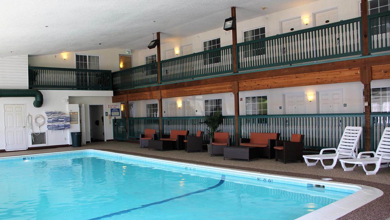 Voyager Inn Сент-Игнас Экстерьер фото